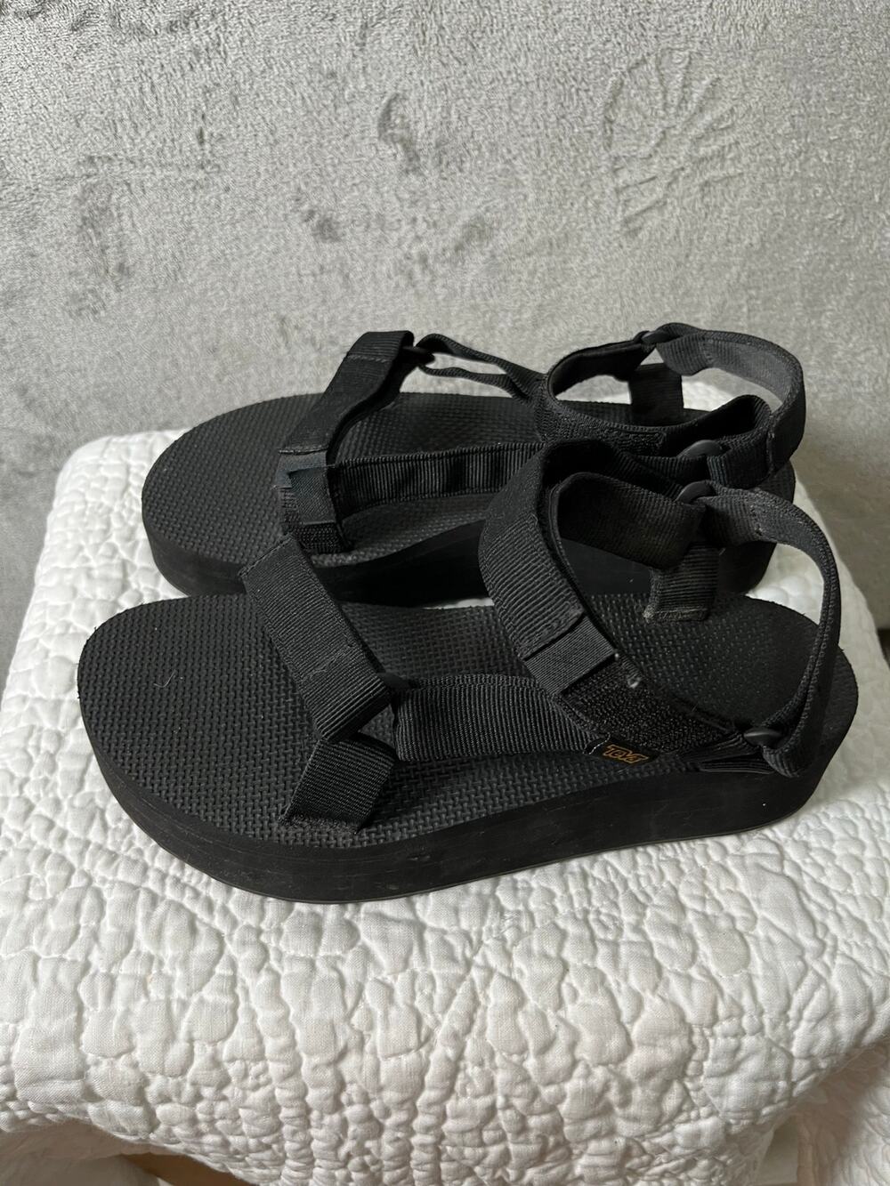 Teva Universal Strap Sport Sandals Hiking Outdoor Adventure Gorpcore Women’s 8